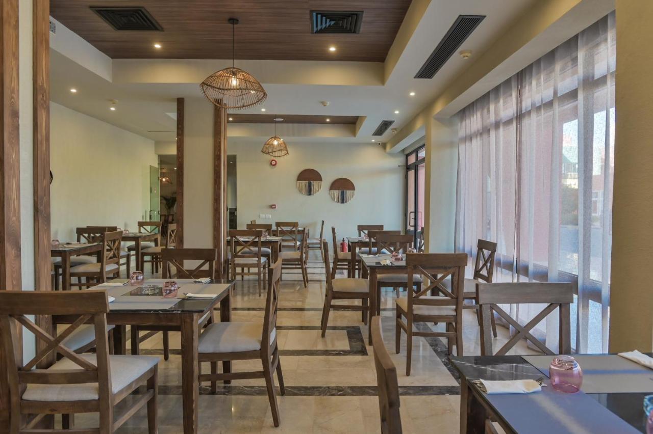 The Bay Hotel Hurghada Marina Exterior photo