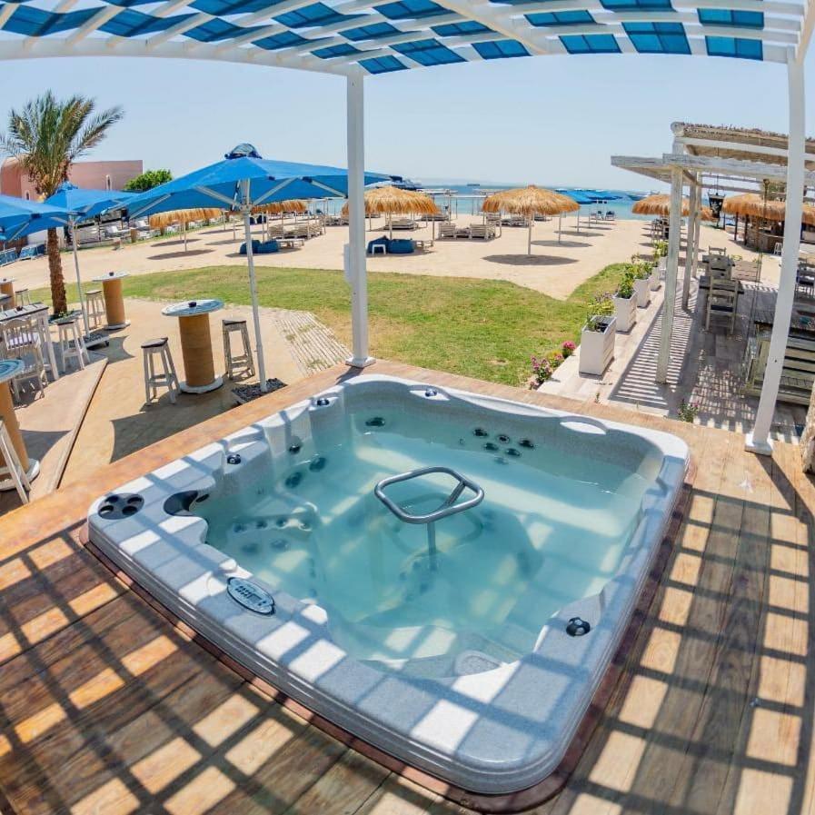 The Bay Hotel Hurghada Marina Exterior photo